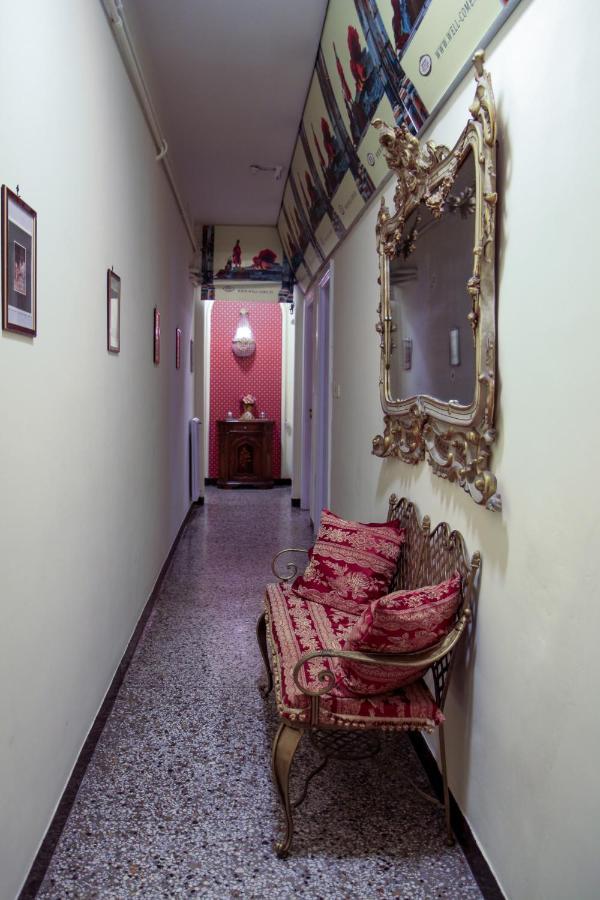 فندق Well Come - Palazzo Reale نابولي المظهر الخارجي الصورة