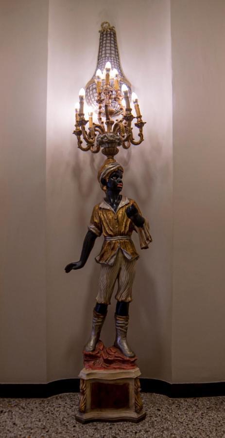 فندق Well Come - Palazzo Reale نابولي المظهر الخارجي الصورة